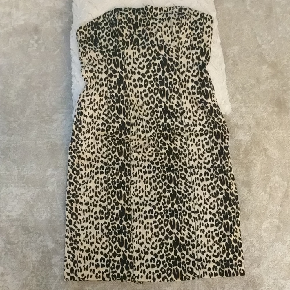 Strapless leopard print dress